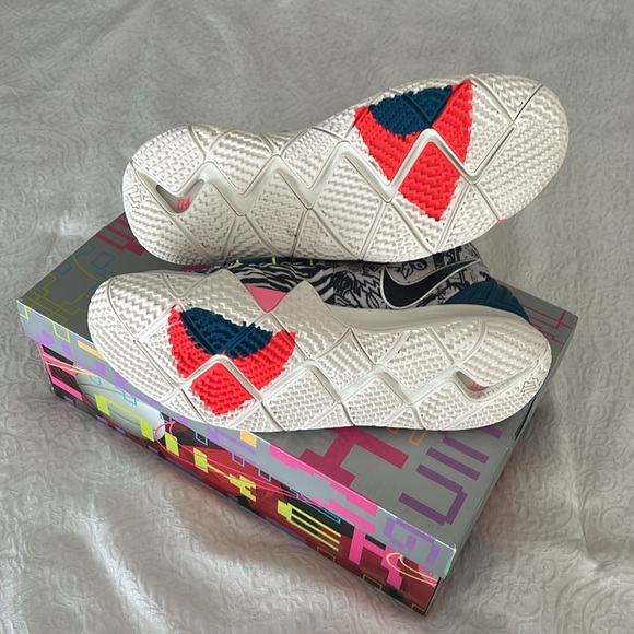 KYBRID S2 basketball Nike 11.5 Still in Box - Picture 5 of 11